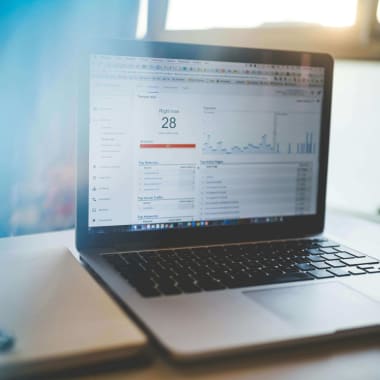 Live Chat Features You Should Look for in Software in 2025